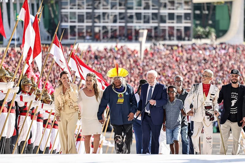 Image of the article »The First Months of Lula’s Government and Neo-Liberal Stuckness«